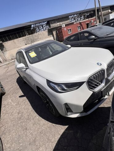 bwm самурай: Продаю BMW X3 белый на моко, с панорамным люком, камера на 360 и