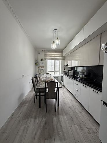 Продажа квартир: 3 комнаты, 90 м², 1 этаж — 3