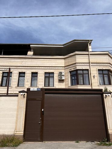 продаю дом недорого: Таунхаус, 240 кв. м, 6 бөлмө, Кыймылсыз мүлк агенттиги, Евро оңдоо