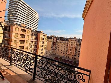 Uzunmüddətli kirayə mənzillər: 📍 AĞ ŞƏHƏR 🏠 2 otaqlı mənzil kirayə verilir 📐 100 m² 🏢 6/7 mərtəbə 💰 — 21