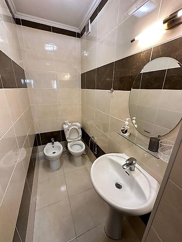 Продажа квартир: 3 комнаты, 85 м², 2 этаж — 10