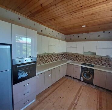 Sifarişlə mətbəx mebeli: Sifarişlə mətbəx dəsti, Özü çəkən petlələr, Mat laminat, Kredit yoxdur, Pulsuz çatdırılma — 12