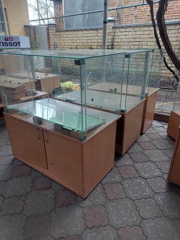 лэд экраны бишкек: Продаю б/у ветрины разные.дешево
