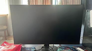 Masaüstü kompüterlər və iş stansiyaları: PC: * i5-12400F * RTX 4060 8GB * 16GB DDR4 RAM * 1TB Kingston NVMe — 2