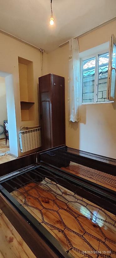 1 комнатная квартира снять: Avtovagzal metrosu yaxinliginda heyet evi kiraye verilir. Ev — 4
