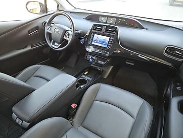 voxy noah: Toyota Prius: 2019 г., 1.8 л, Вариатор, Гибрид, Универсал — 5