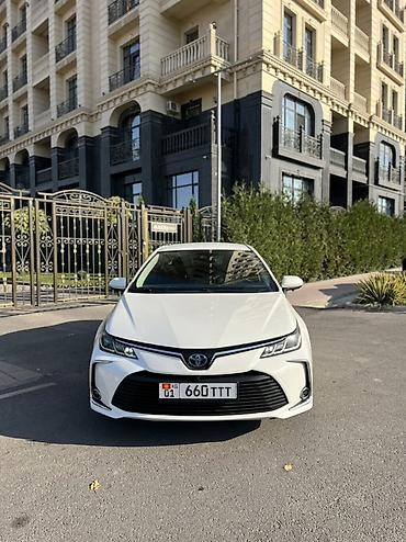 lexus rx400h: Toyota Corolla: 2020 г., 1.8 л, Вариатор, Гибрид, Седан — 1