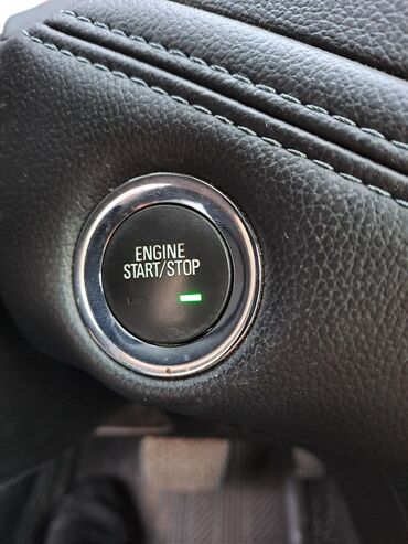 Chevrolet: Chevrolet Cruze: 1.4 l | 2017 il 136500 km Sedan — 5