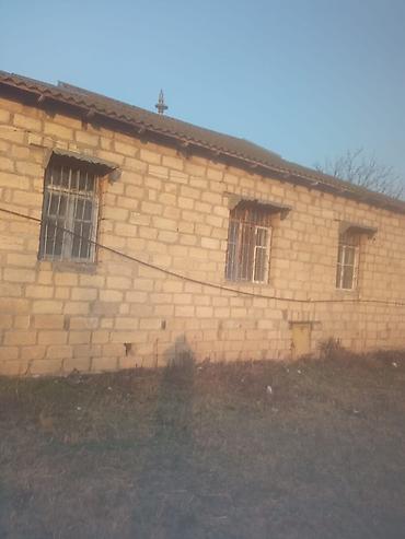 evlerin satisi 2022: Satılır: Kənd tipli həyət evi və geniş torpaq sahəsi 3 otaqli 1 hektar — 2