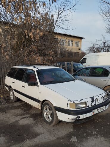 Volkswagen: Volkswagen Passat: 1993 г., 1.8 л, Механика, Бензин, Универсал