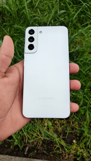 нот 9 с: Samsung Galaxy S22 Plus, Б/у, 256 ГБ, цвет - Белый, 2 SIM
