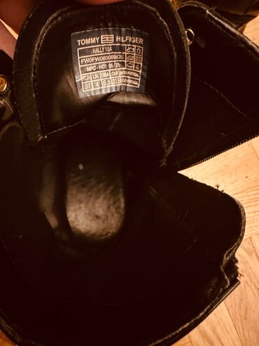 Çəkmələr: Qısaboğaz, Tommy Hilfiger, Ölçü: 36, rəng - Qara, İşlənmiş — 6