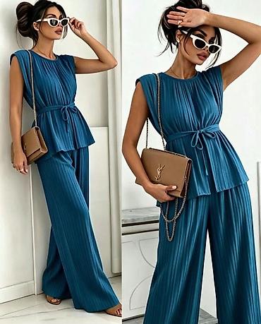 tref obuca vrbas: 05. Plisirani kompleti
M L XL XXL XXXL
Cena : 3.200 dinara H — 1