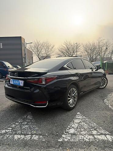 Lexus: Lexus ES: 2019 г., 2.5 л, Автомат, Гибрид, Седан — 2
