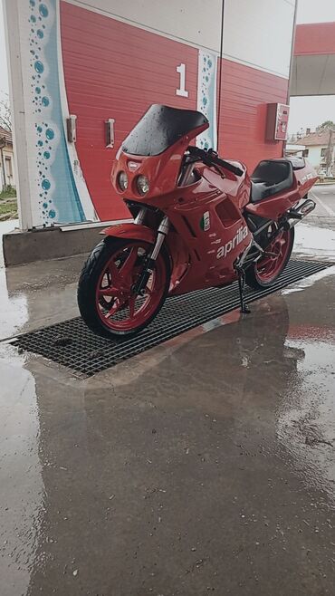 polovne gume nis kupujemprodajem: Crveni sportski motocikl Aprilia, idealan za ljubitelje 125cc rotax