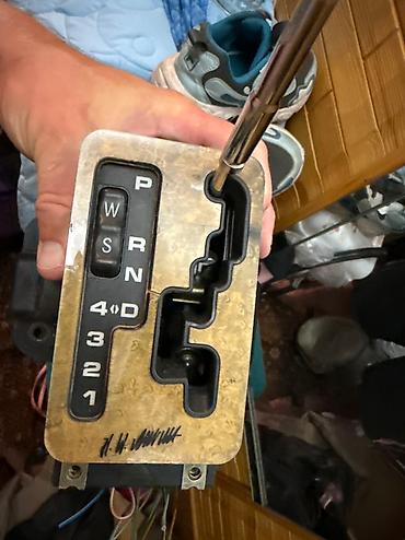 Другие автозапчасти: В наличии генератор на М113 компрессор 180 Ампер, с малым пробегом Так — 4