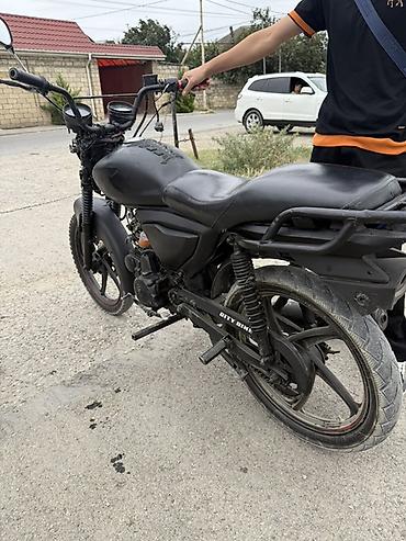 Mopedlər,skuterlər: Moped/mototsikl – şəhər üçün yığcam və praktik - Rəng: tam qara (mat — 2