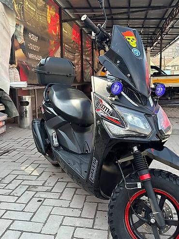 Скутеры: Тип скутера 150 куб. см, Бензин, Б/у — 4