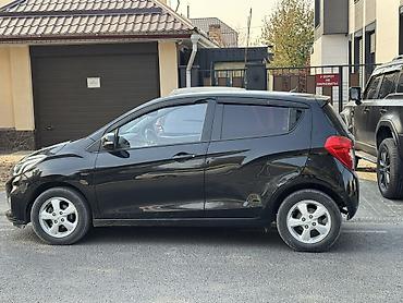 chery tiggo 9: Chevrolet Spark: 2019 г., 1 л, Автомат, Бензин, Хэтчбэк — 4