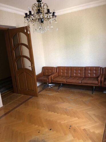 Digər kommersiya daşınmaz əmlakı: 28 may metrosuna yaxin amerika sefirliyine yaxin yerləşən 4 otaqli — 9