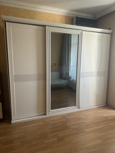 кухна мебели: Dolab 100 azn satilir‼️unvan elmler l0026 sekine wpda yazın