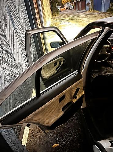 BMW: BMW 3 series: 1991 г., 1.6 л, Механика, Седан — 10