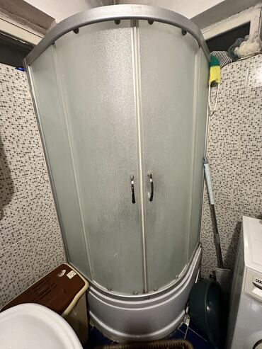 Другие товары для дома: Продам душевую перегородку б/у в хорошем состоянии за 5000 сом есть at lalafo.kg Другие товары для дома: Продам душевую перегородку б/у в хорошем состоянии за 5000 сом есть