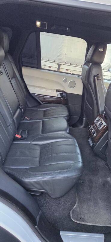 Land Rover: Land Rover Range Rover: 3 l | 2017 il 258000 km Ofrouder/SUV — 5