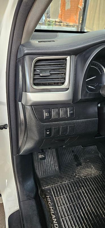 Toyota: Toyota Highlander: 2018 г., 3.5 л, Вариатор, Гибрид, Минивэн — 13