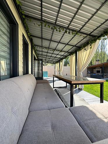 Продажа коттеджей и домов: 🏡 Продается 5-комнатный дом 150 м² с новым ремонтом 📐 Площадь дома — 25