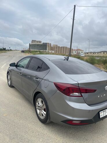 hyundai coupe satilir: Hyundai Elantra: 2 l | 2019 il Sedan