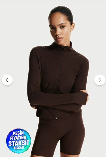 H&M SoftMove™ Zip-Up Sports Jacket
Спортивная кофта