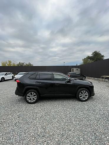 Toyota: Toyota RAV4: 2023 г., 2 л, Автомат, Бензин, Кроссовер — 3