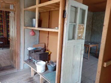 Həyət evləri və villaların satışı: 2 otaqlı, 67 kv. m, Təmirsiz — 5