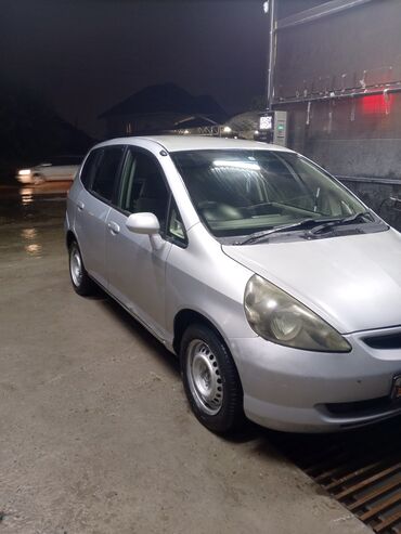 срочно продаю одиссей: Honda Fit: 2002 г., 1.3 л, Вариатор, Бензин, Хетчбек