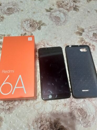 Xiaomi, Redmi 6A, Б/у, 16 ГБ, цвет - Черный, 1 SIM, 2 SIM
