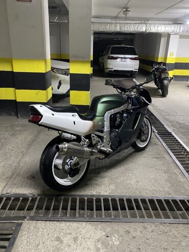 наколенники для мотоцикла: Suzuki GSXR 750 1994 750cc В среднем состоянии Растаможен, не