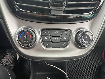 Chevrolet: Chevrolet Spark: 2017 г., 1 л, Вариатор, Бензин, Хэтчбэк — 17