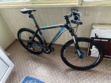 Велосипеды: Продается велосипед Galaxy MS3! Цвет: черный+голубой Состояние: б/у