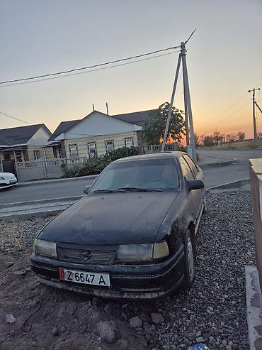 Opel: Opel Vectra: 1994 г., 1.6 л, Кол менен иштөөчү, Бензин, Седан — 2