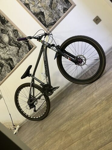 Şəhər velosipedləri: Dağ velosipedi – Almax Frame - Geniş profilli dağ/trekking tipli