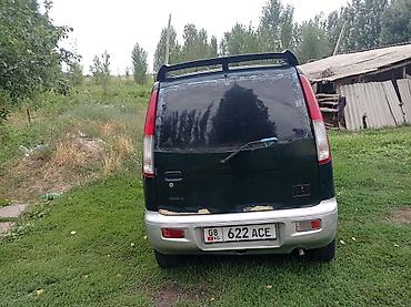 низкий кабина: Daihatsu Move: 2001 г., 1 л, Механика, Бензин, Минивэн — 2