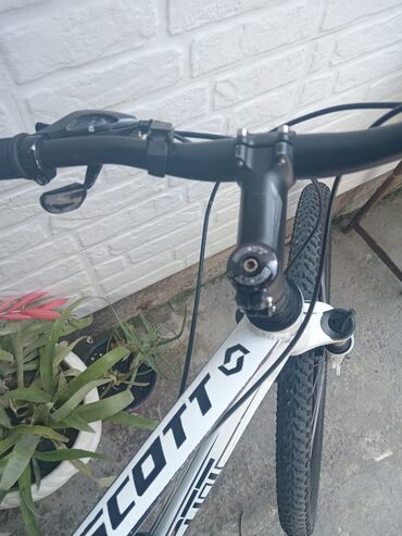 Elektrik nəqliyyatı: İşlənmiş Şose velosipedi Scott, 29", sürətlərin sayı: 8, Ünvandan götürmə