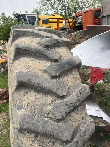 шины на тракторный прицеп: Шины 380 / >80 / R >34, Всесезонная, Б/у, Пара, С/х техника, Китай