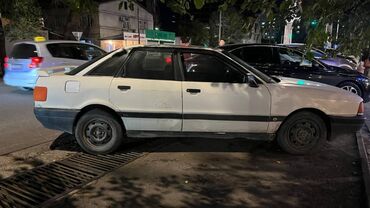 авто аудио: Audi 80: 1989 г., 1.8 л, Механика, Бензин, Седан