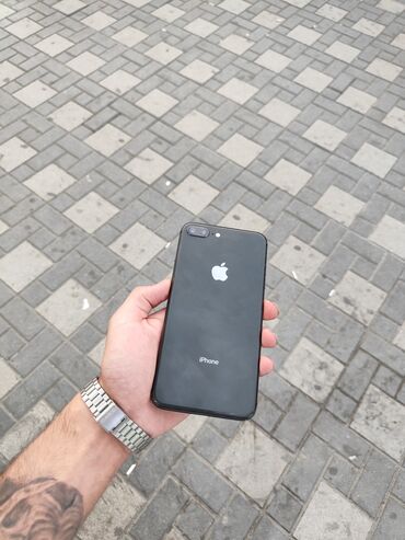 Apple iPhone: IPhone 8 Plus, 64 GB, Qara, Barmaq izi