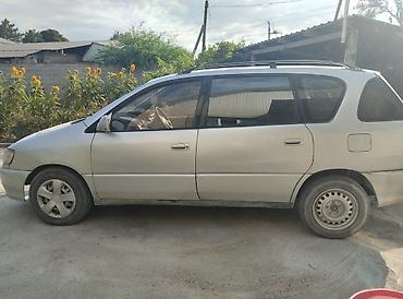 e klass: Toyota Ipsum: 1998 г., Автомат, Бензин, Минивэн — 4