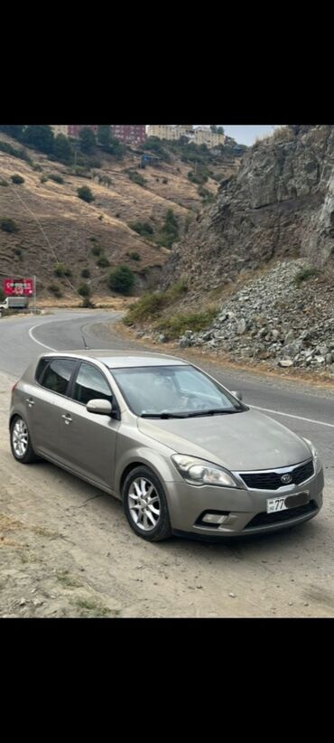 Kia: Kia Ceed: 1.6 l | 2010 il Hetçbek — 4
