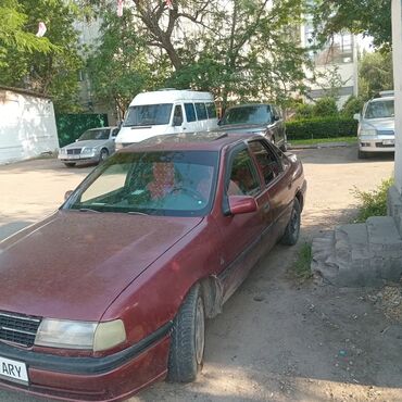 срочно продать машину: Продаю опель вектра А 1.8 моно 1993. даыйм журуп турган абалда менде