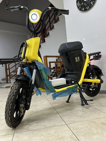 moped satilir kreditle: - skuter, 150 sm3, 2022 il, 40 km